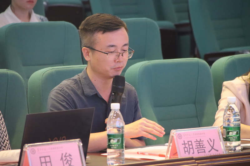 4. 香洲十二小胡善義主任給建議_調(diào)整大小.jpg