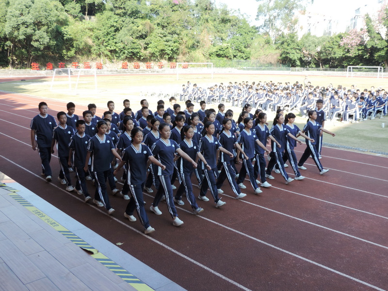 軍訓(xùn)匯演1_調(diào)整大小.JPG