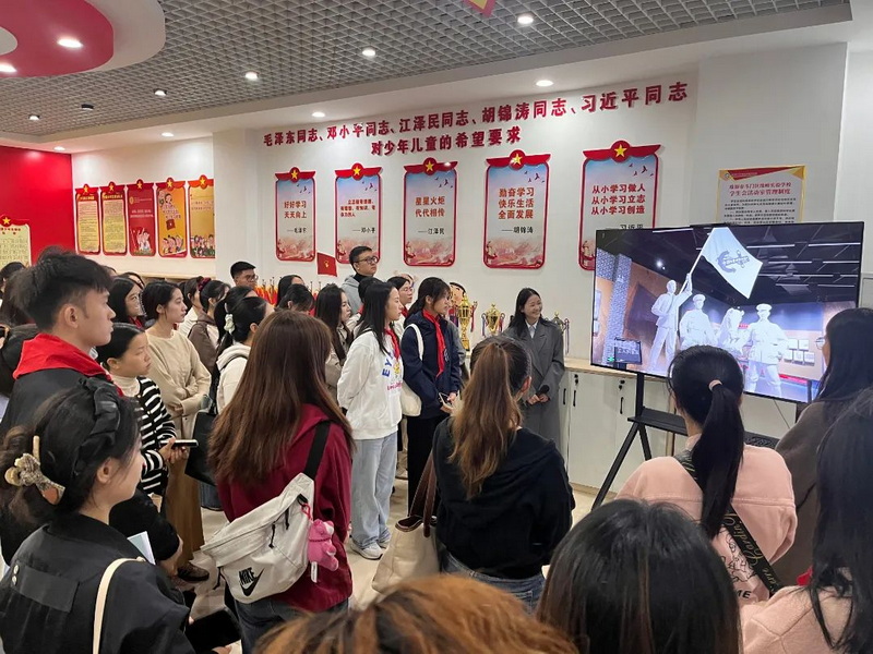 金灣團隊訪珠峰，團隊一體共進步——金灣區(qū)教育系統(tǒng)團、隊干培訓班到珠峰實驗學校交流訪問1_調(diào)整大小.jpg